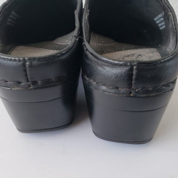 Dansko women  black leather clogs slipon  shoes - Picture 6 of 8